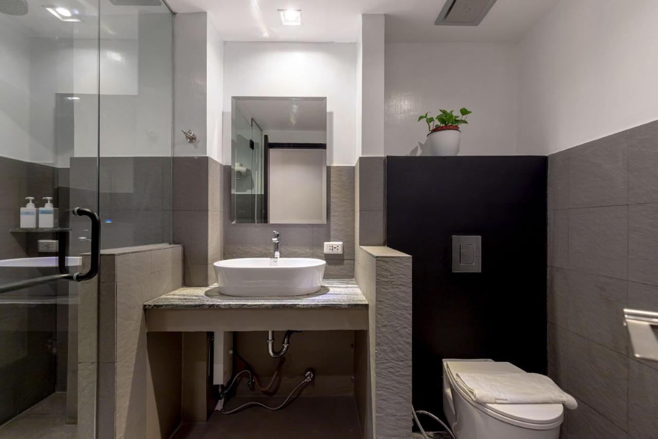 Draper Hotel Makati Makati City Extérieur photo