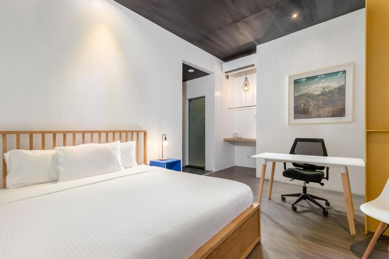Draper Hotel Makati Makati City Extérieur photo